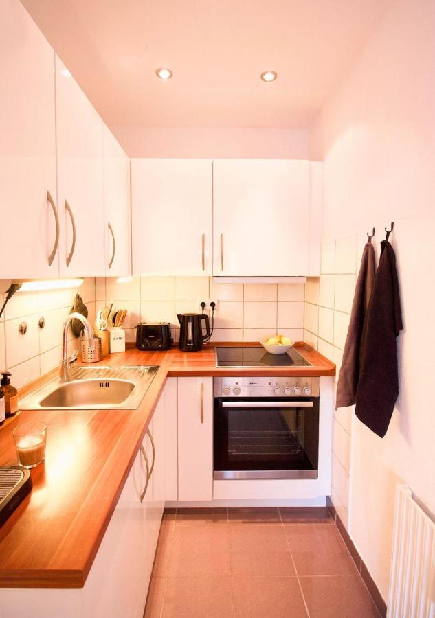 Apartment Mit Balkon - Netflix - Nahe Messe Duesseldorf クレーフェルト エクステリア 写真
