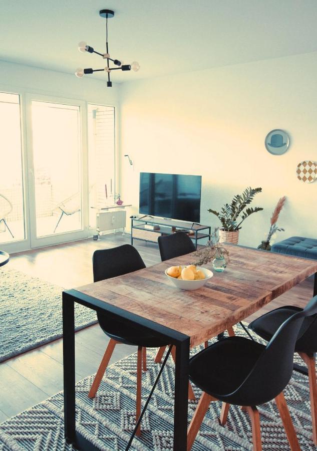 Apartment Mit Balkon - Netflix - Nahe Messe Duesseldorf クレーフェルト エクステリア 写真