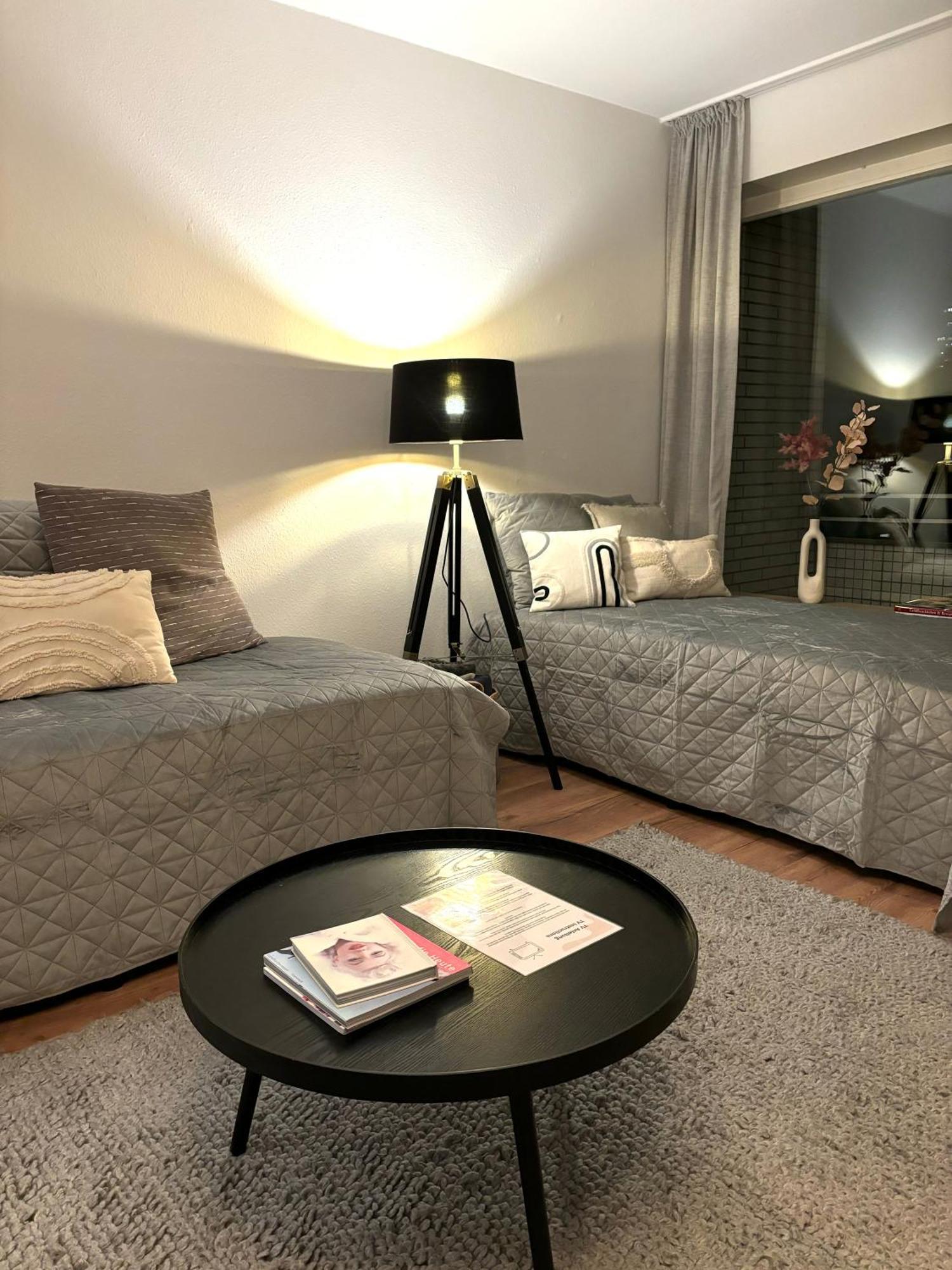 Apartment Mit Balkon - Netflix - Nahe Messe Duesseldorf クレーフェルト エクステリア 写真
